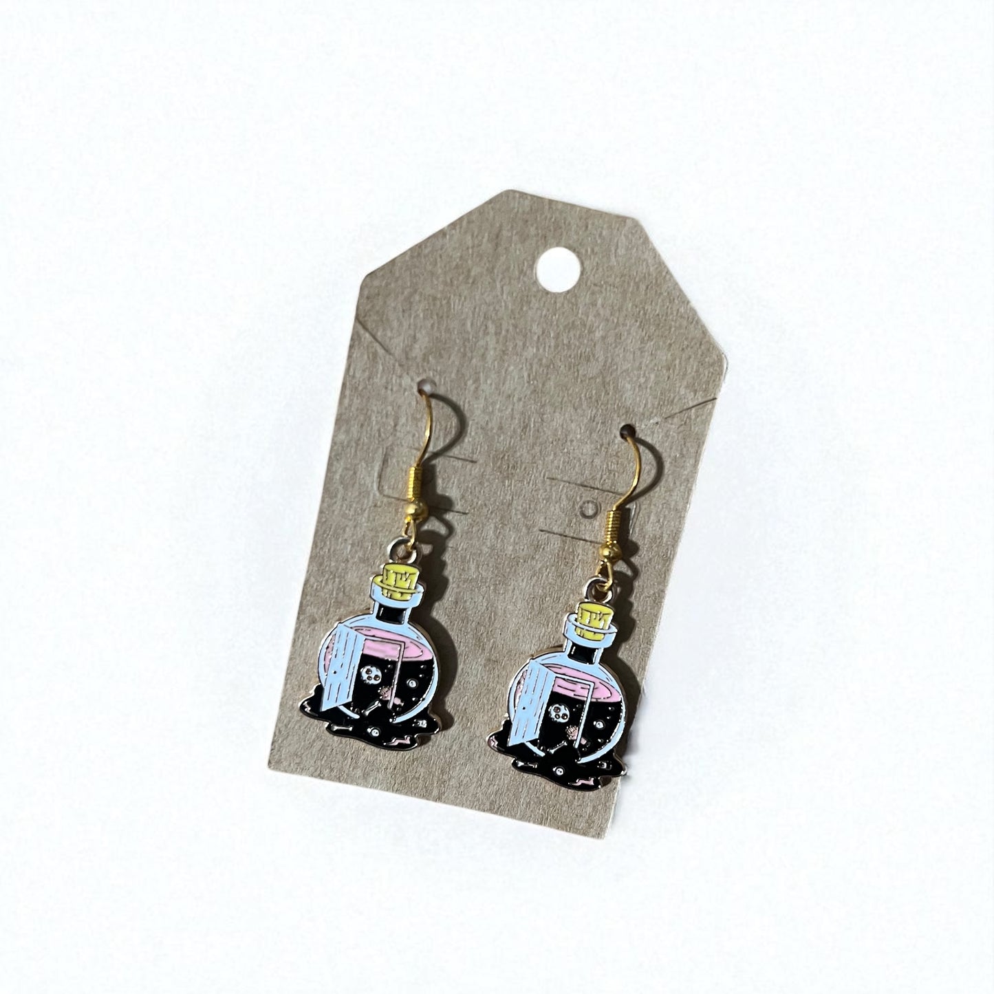 Spooky Earrings 🧟‍♀️