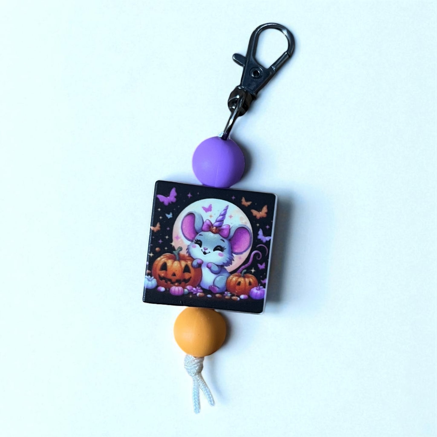 Halloween Keychains & Zipper Pulls 💜